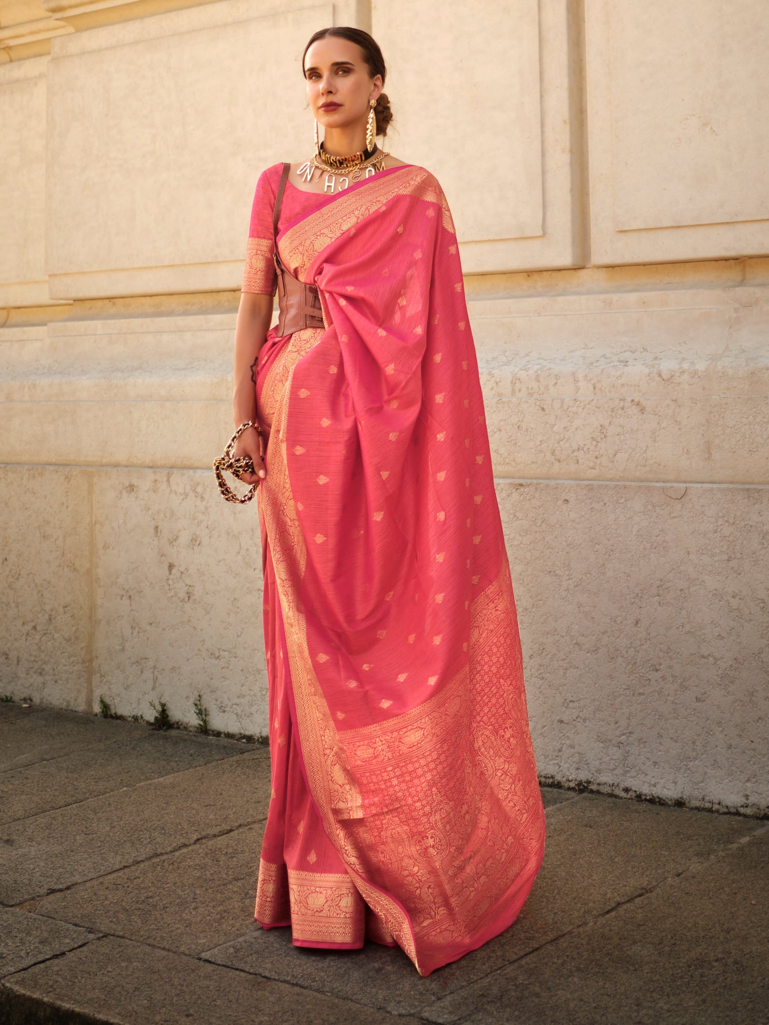Women's Silk Blend Pink Woven Design Designer Saree With Blouse Piece