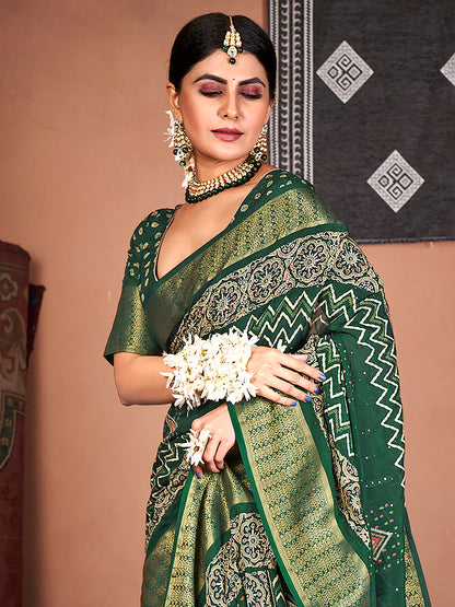 Women's Silk Blend Green Embroidered Designer Saree With Blouse Piece