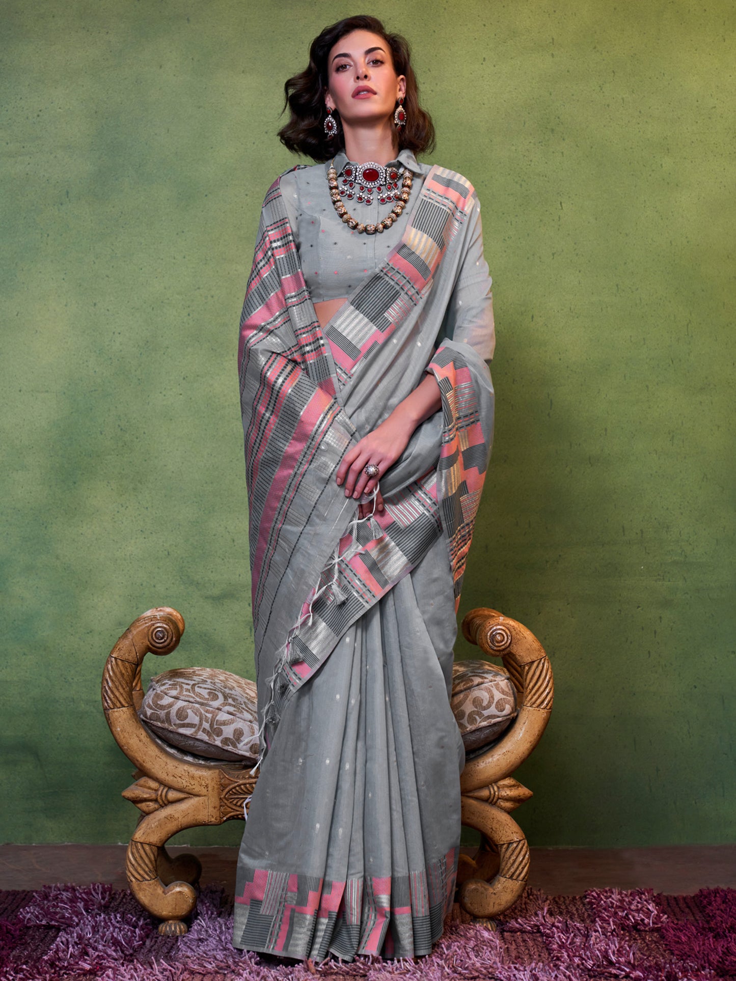 Women's Silk Blend Grey Woven Design Designer Saree With Blouse Piece