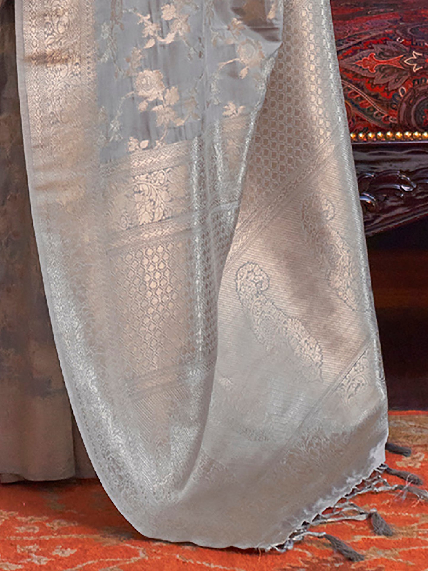 Women's Silk Blend Grey Woven Design Designer Saree With Blouse Piece