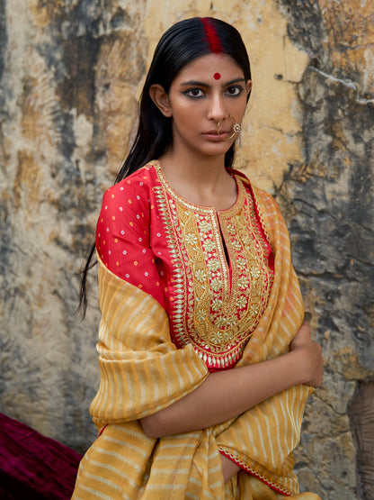 Women's Organza Mustard Embellished Designer Saree With Blouse Piece