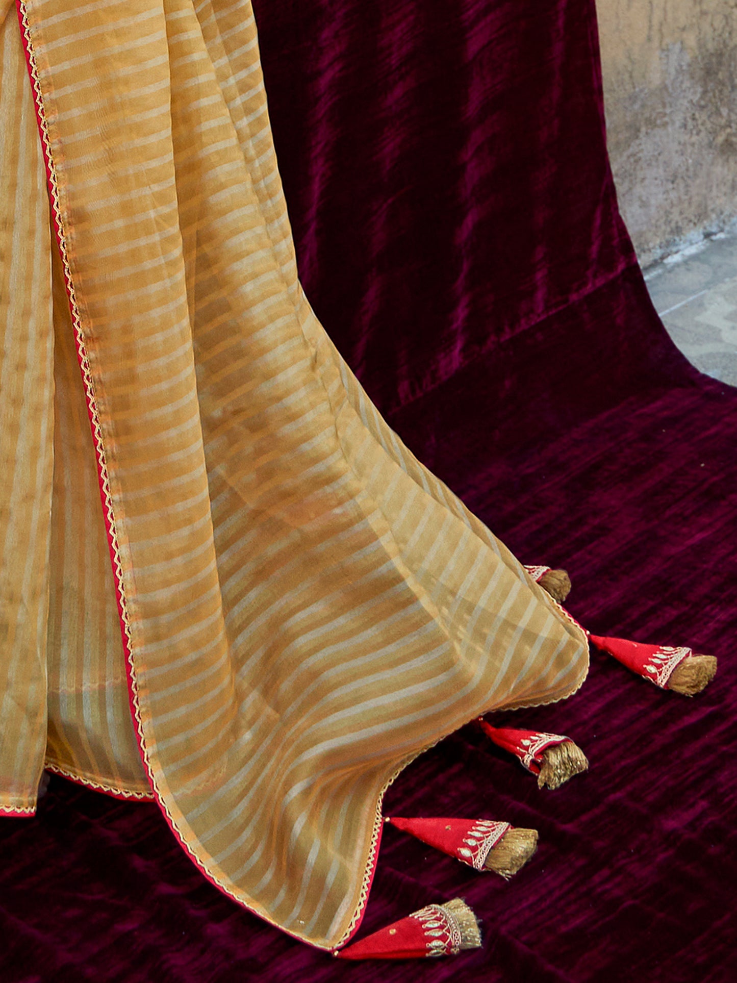 Women's Organza Mustard Embellished Designer Saree With Blouse Piece