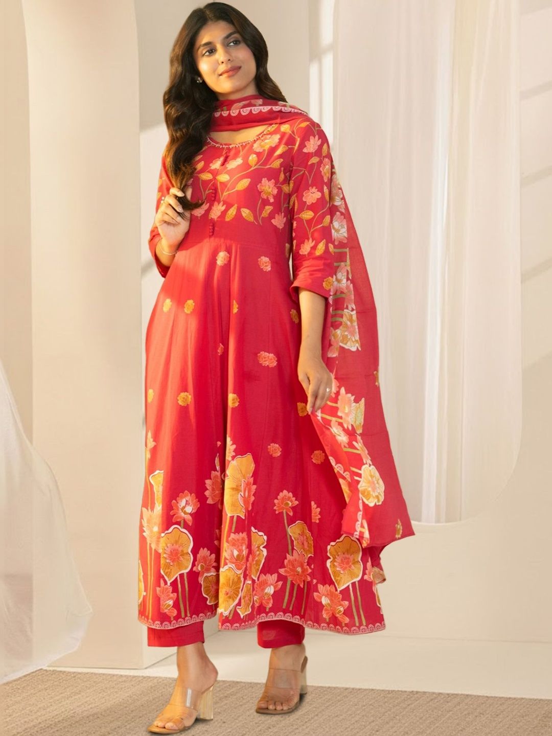 Women Floral Printed Regular Beads and Stones Pure Cotton Kurta with Trousers & With Dupatta