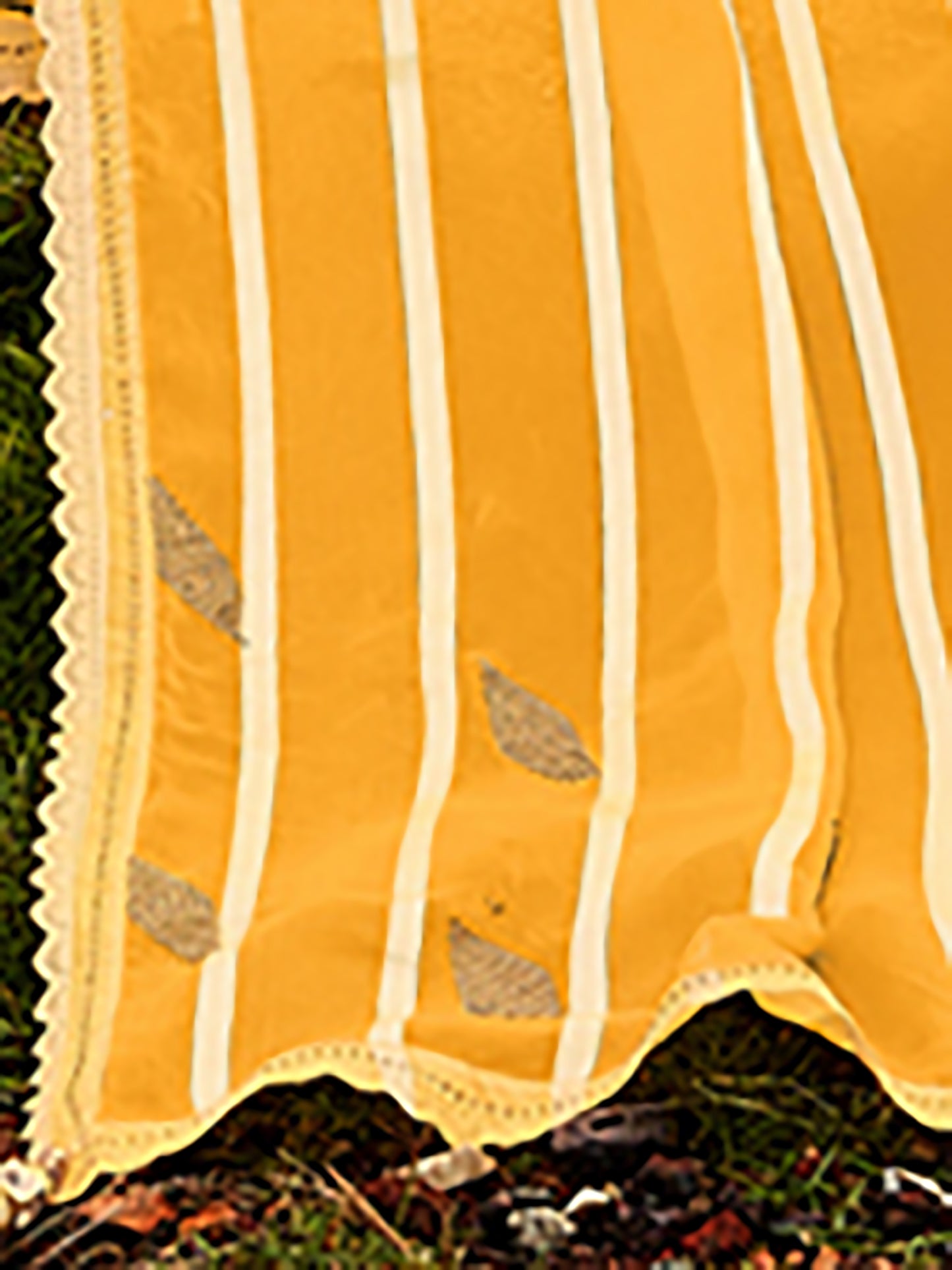 Women's Georgette Yellow Embellished Designer Saree With Blouse Piece