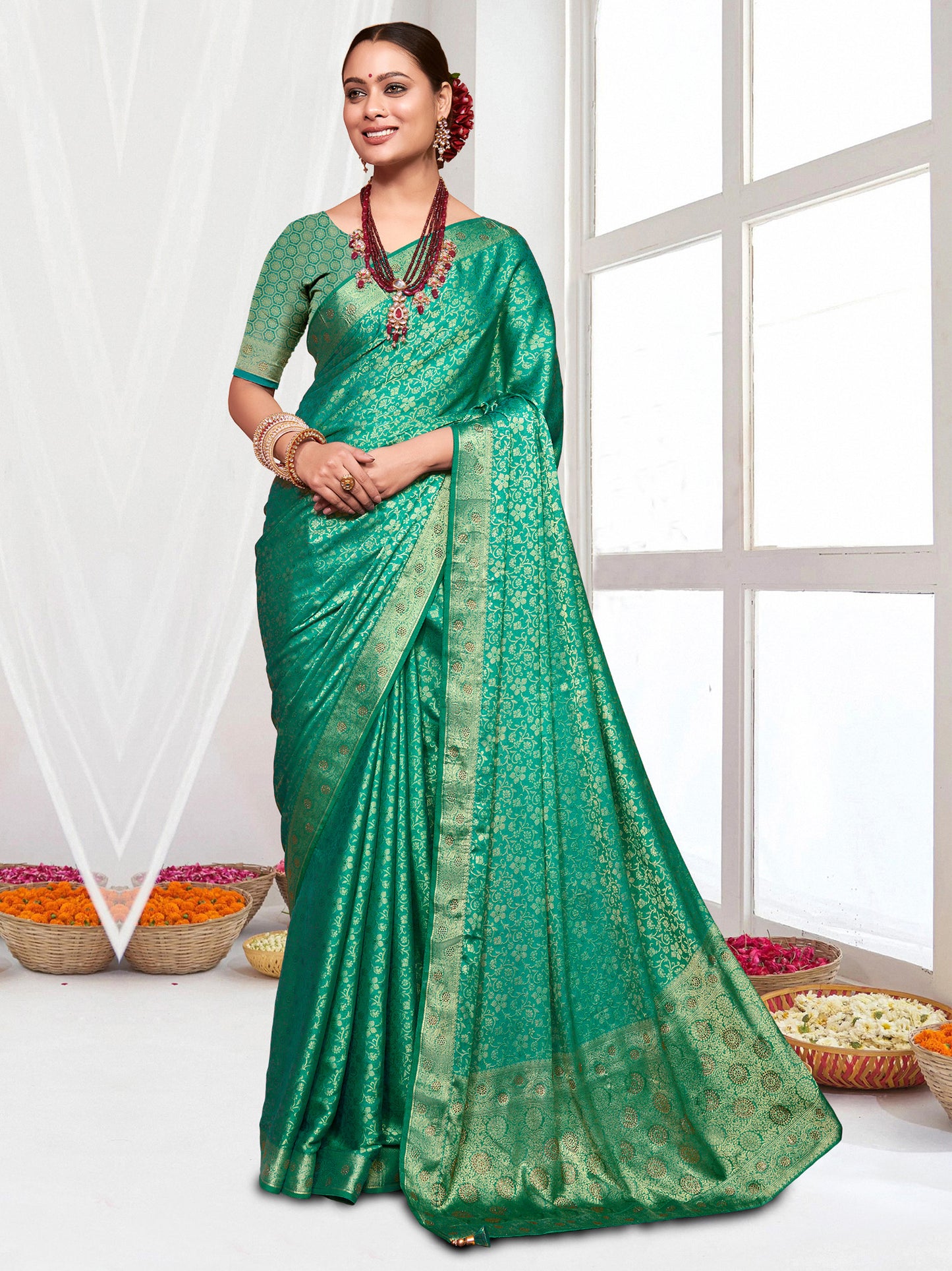 Women's Pure Silk Blue Woven Design Designer Saree With Blouse Piece