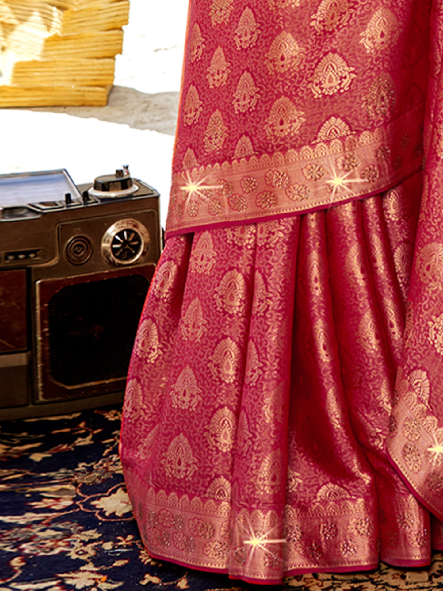 Women's Pure Silk Pink Woven Design Designer Saree With Blouse Piece