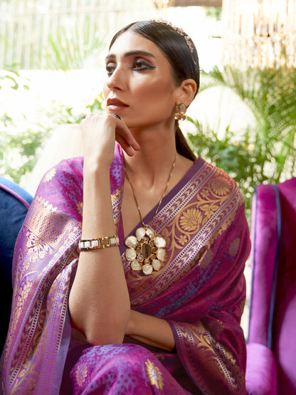 Women's Silk Blend Magenta Woven Design Handloom Saree With Blouse Piece