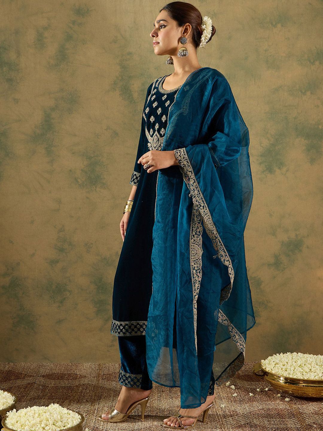 Dhiyona IE Floral Zari Embroidered Velvet Straight Kurta with Trouser & Dupatta