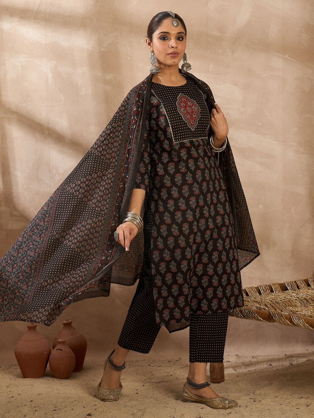 Women Ethnic Motifs Printed Cotton Kurta with Trousers & Dupatta