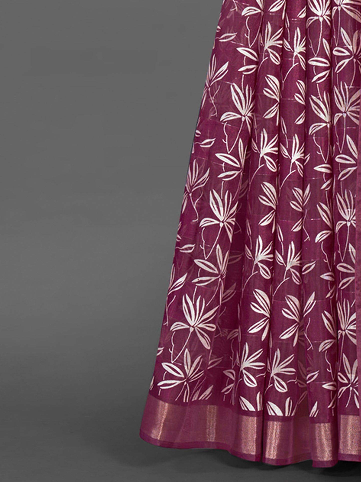 Women's Silk Blend Magenta Printed Designer Saree With Blouse Piece