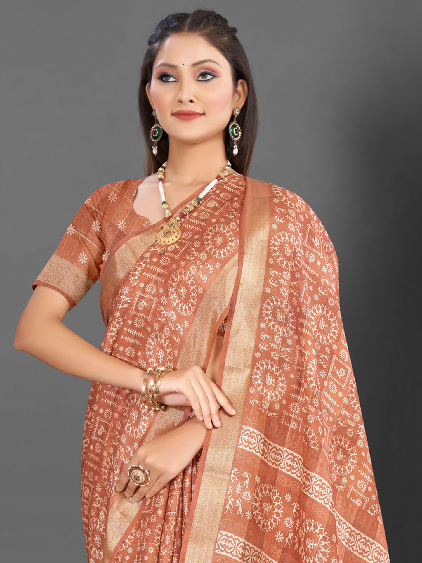 Women's Silk Blend Peach Printed Designer Saree With Blouse Piece