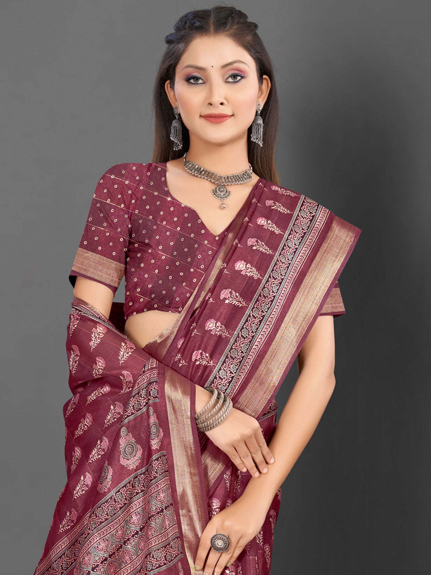 Women's Silk Blend Magenta Printed Designer Saree With Blouse Piece