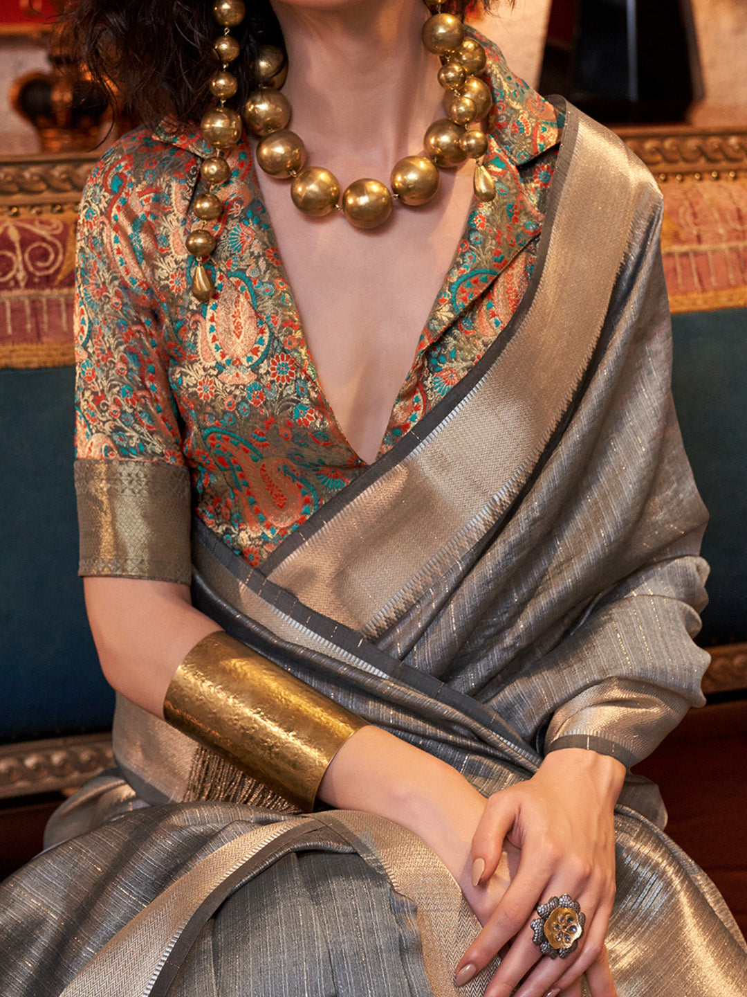 Women's Chiffon Grey Woven Design Designer Saree With Blouse Piece