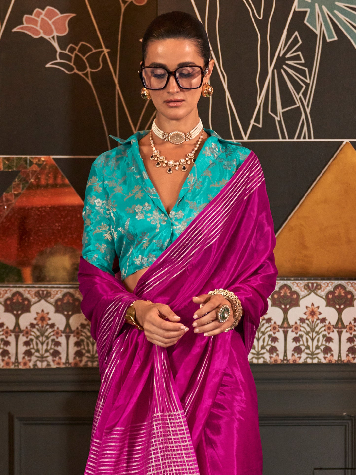 Women's Viscose Silk Pink Woven Design Designer Saree With Blouse Piece