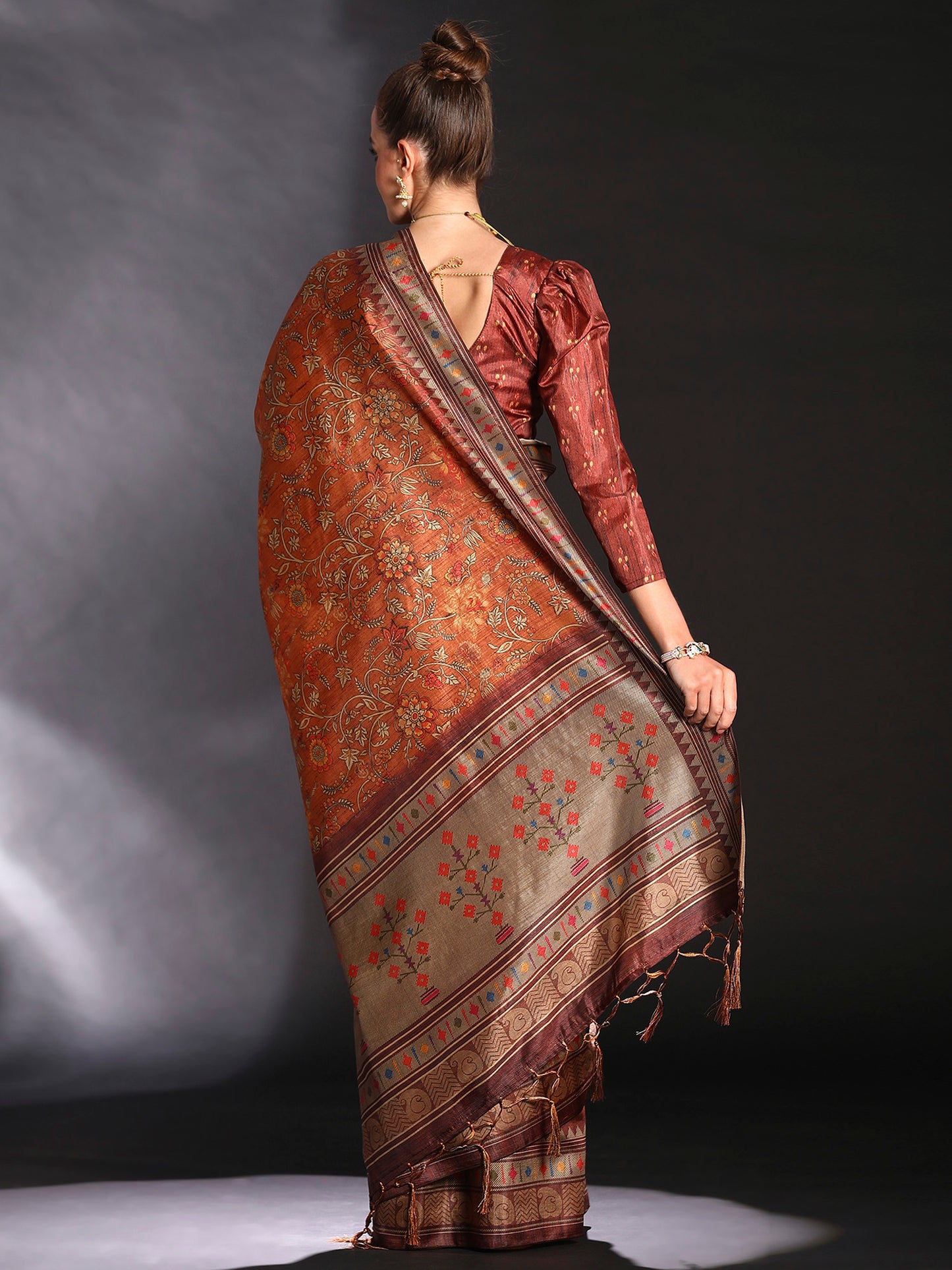 Women's Cotton Blend Rust Printed Designer Saree With Blouse Piece