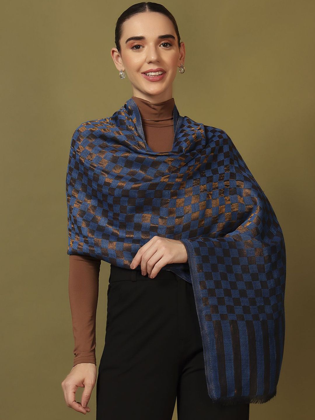 Dhiyona PA Checked Woven Design Reversible Ruhzar Shawl