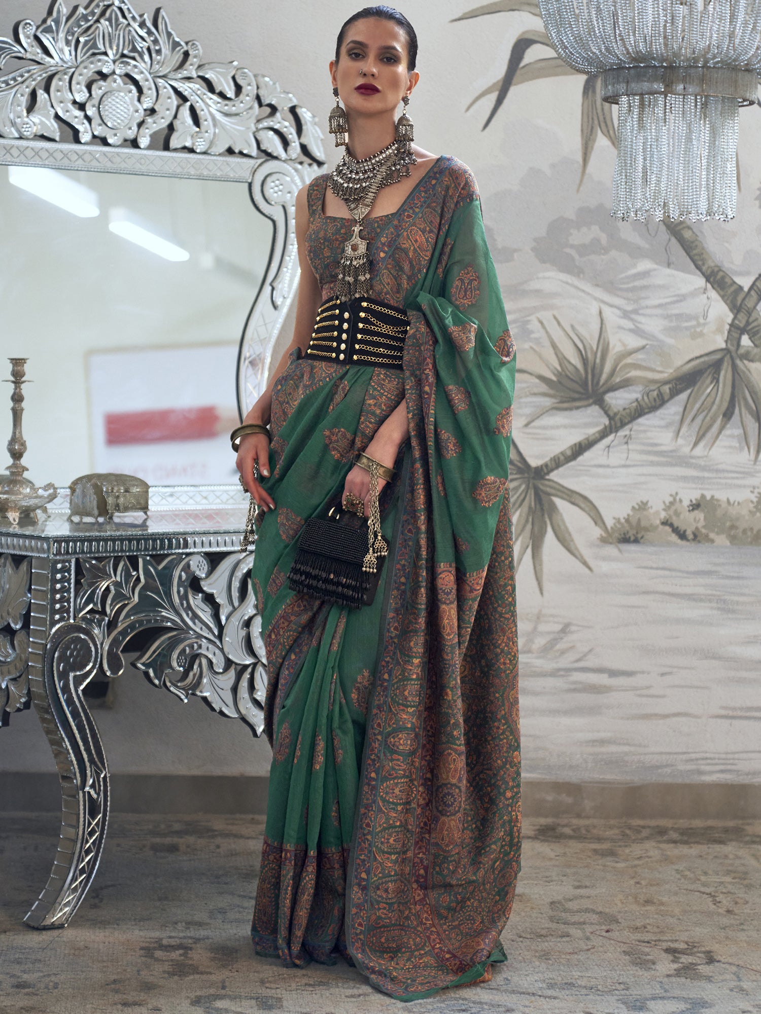 Women's Silk Blend Green Woven Design Designer Saree With Blouse Piece