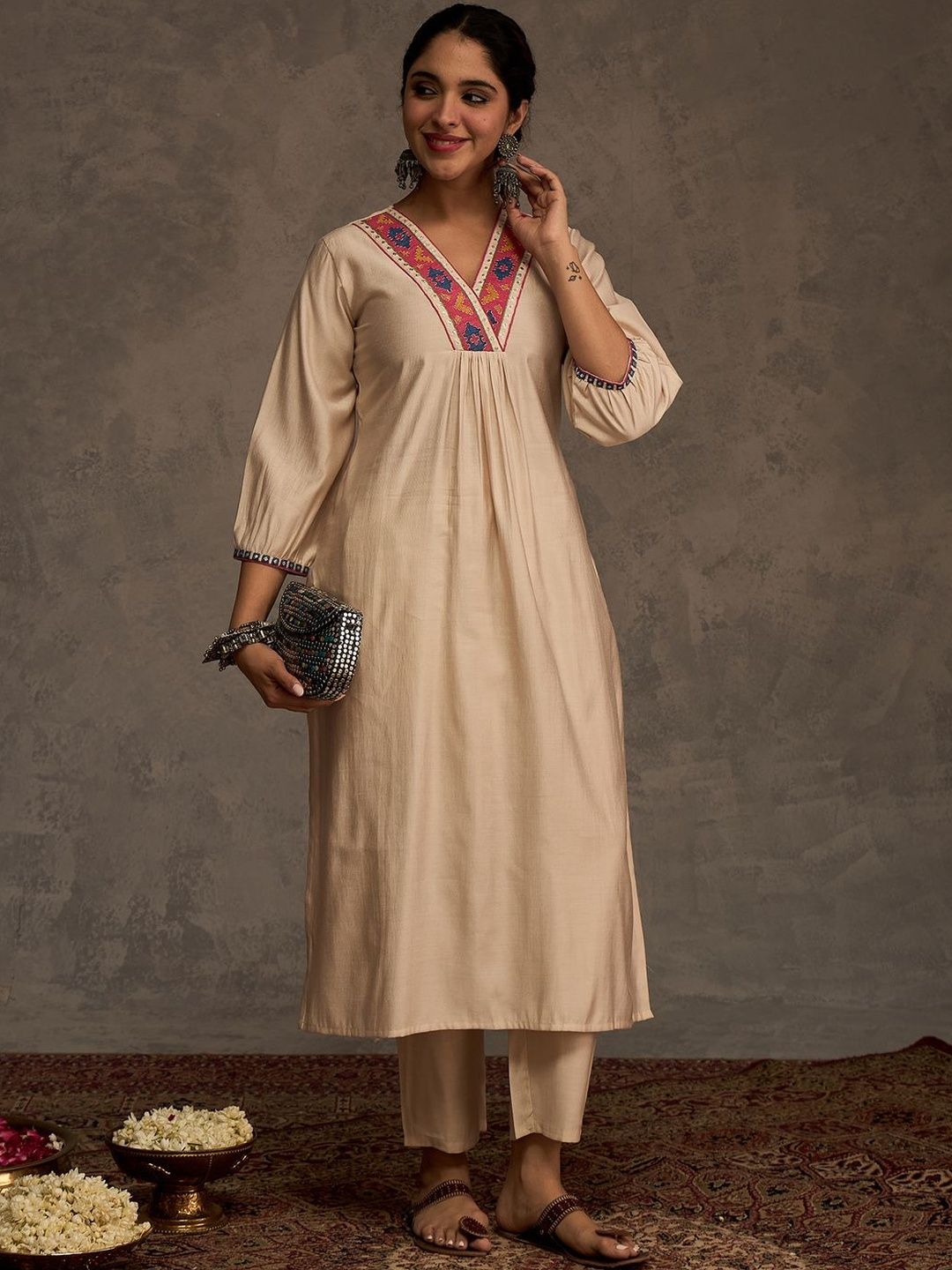 Ethnic Motifs Embroidered A-Line Thread Work Kurta With Trouser