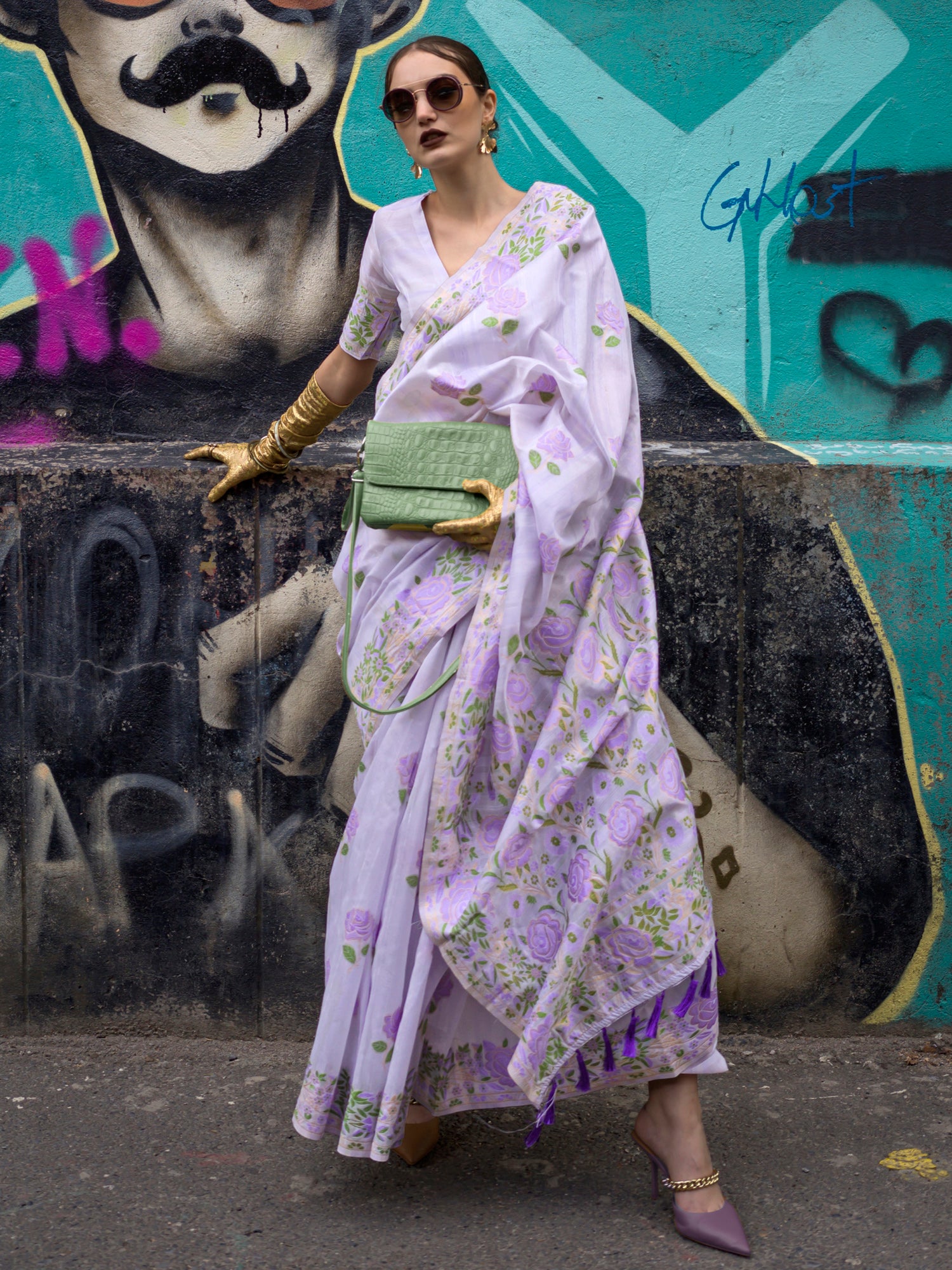 Women's Cotton Blend Lavendar Woven Design Designer Saree With Blouse Piece