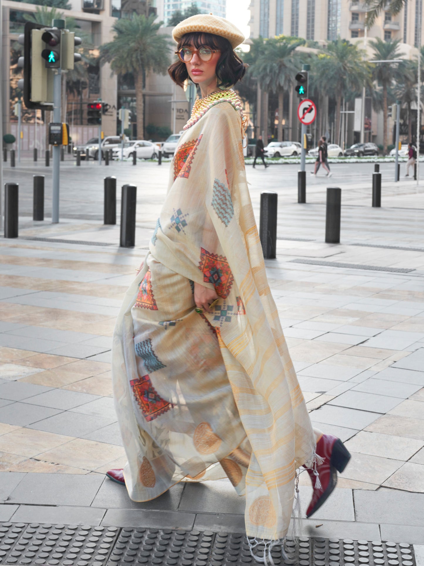 Women's Tissue Grey Woven Design Designer Saree With Blouse Piece