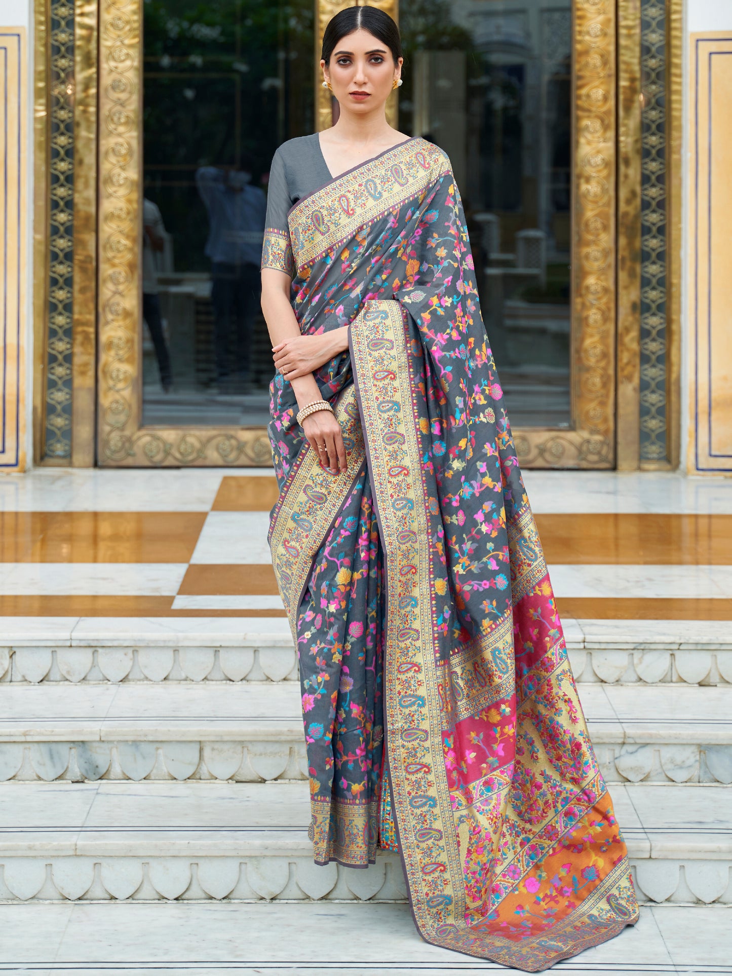 Women's Silk Blend Grey Woven Design Celebrity Saree With Blouse Piece