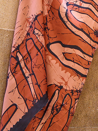 Women's Crepe Brown Digital Print Designer Saree With Blouse Piece