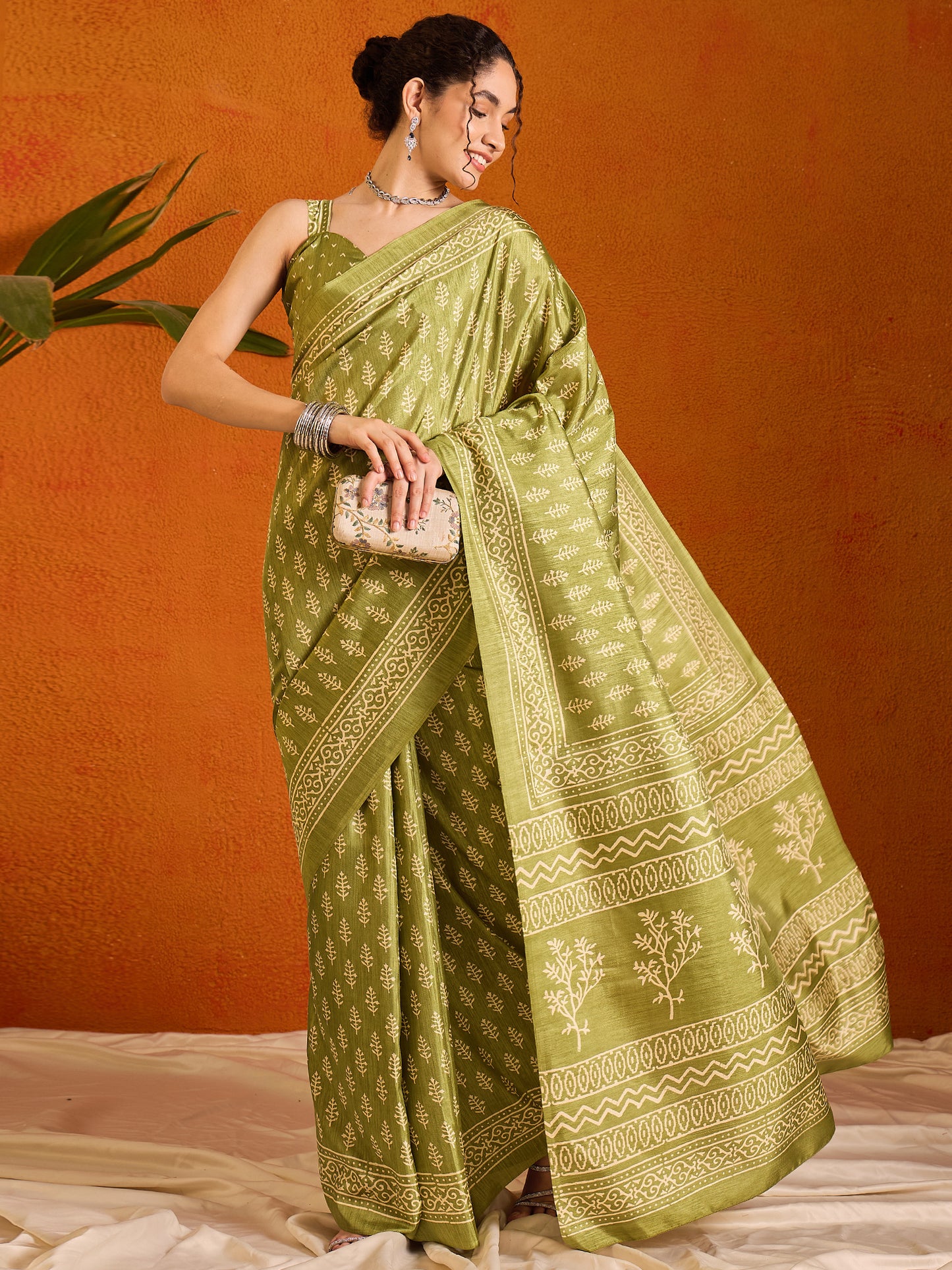 Women's Cotton Blend Light Green Printed Designer Saree With Blouse Piece
