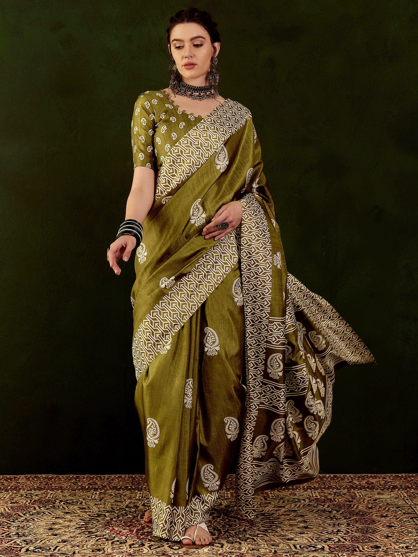 Women's Cotton Blend Olive Printed Designer Saree With Blouse Piece