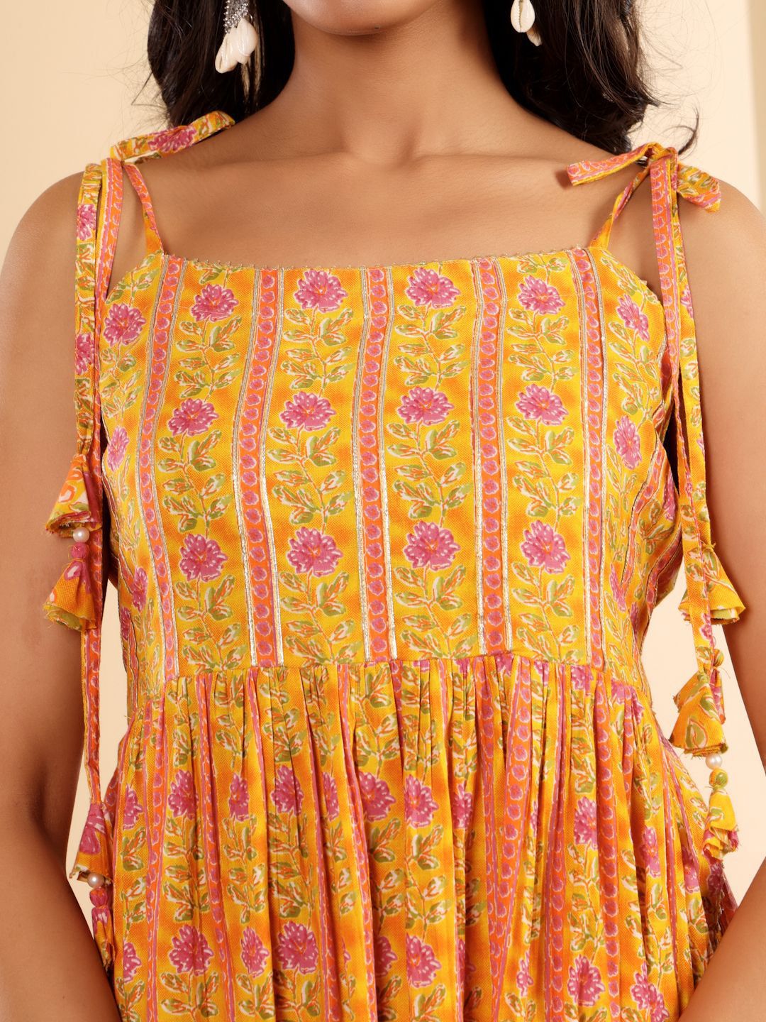 Dhiyona VA Women'sFloral Printed Square Neck Sleeveless Gotta Patti Kurta With Sharara & Dupatta