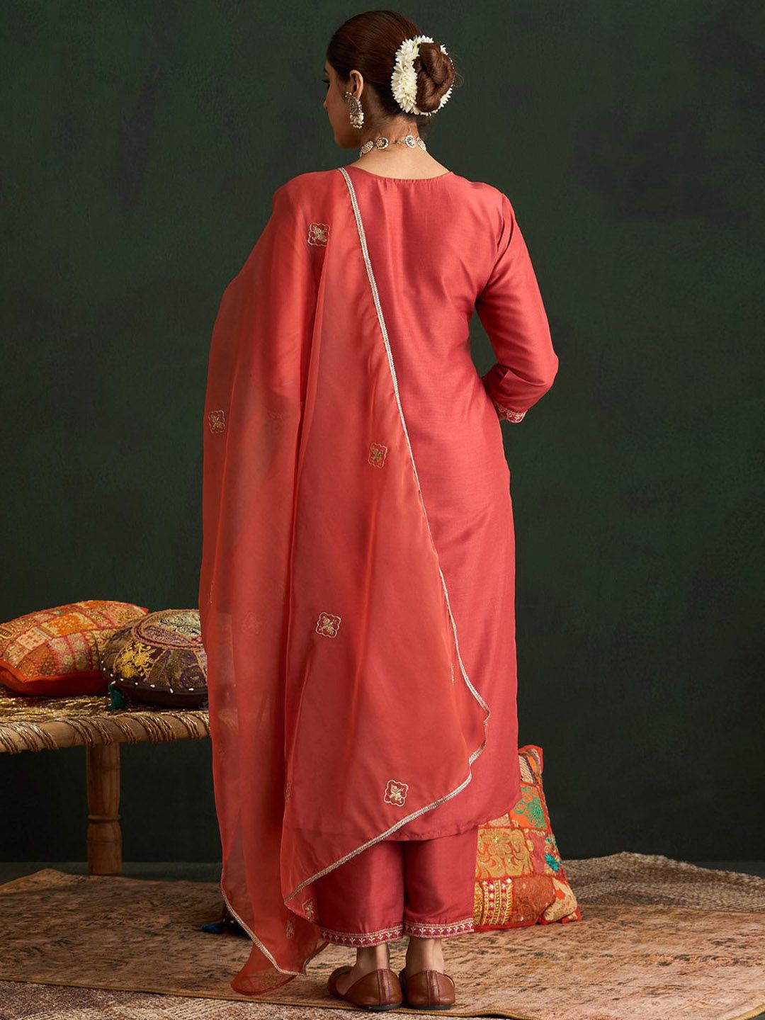 Dhiyona IE Ethnic Motifs Embroidered Thread Work Straight Kurta With Trousers & Dupatta