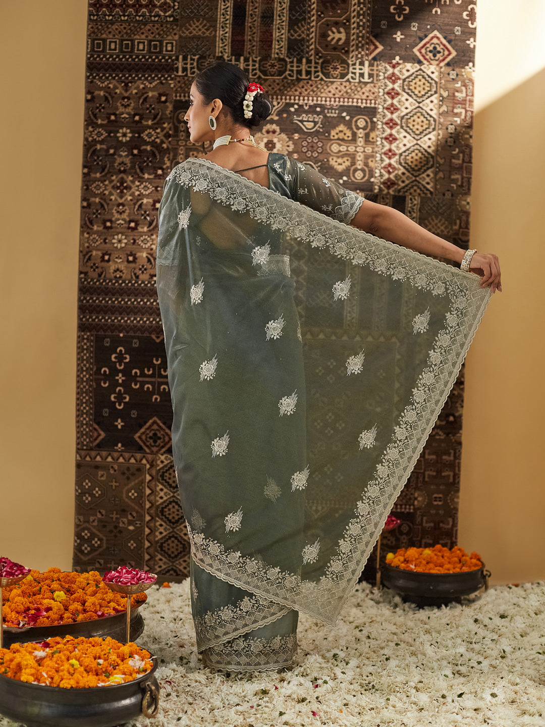 Dhiyona KS Women's Embellished Beads and Stones Supernet Saree