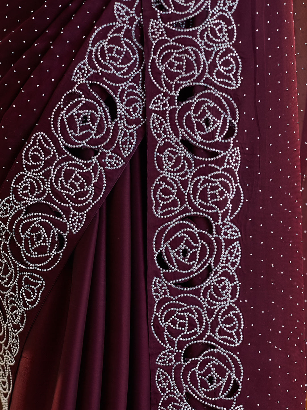 Dhiyona KS Women's Embellished Beads and Stones Saree