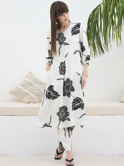 Women Floral Printed Kurta with Trousers