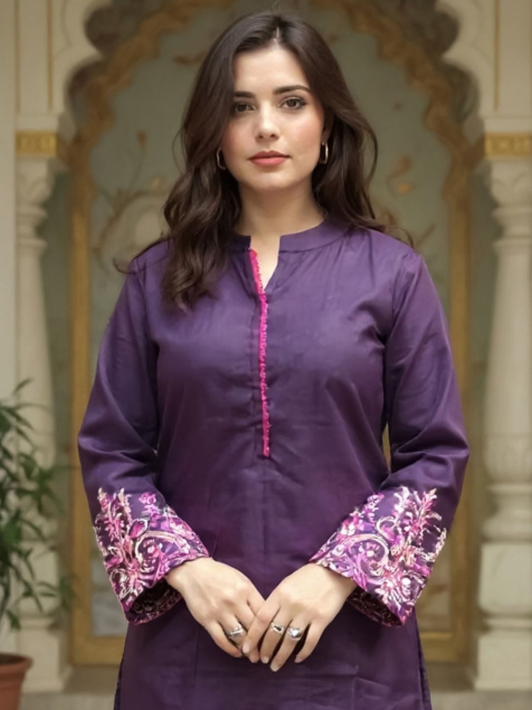 Dhiyona IE Women's Women Ethnic Motifs Embroidered Thread Work Kurta with Trousers
