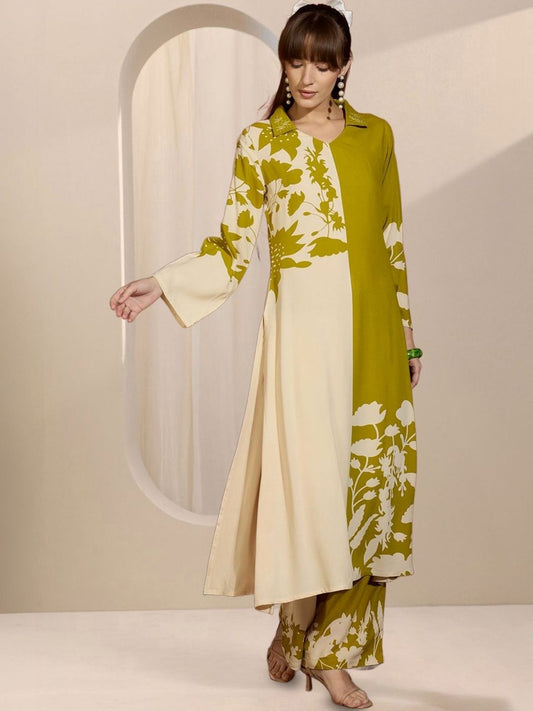 Women Floral Printed Regular Kurta with Trousers
