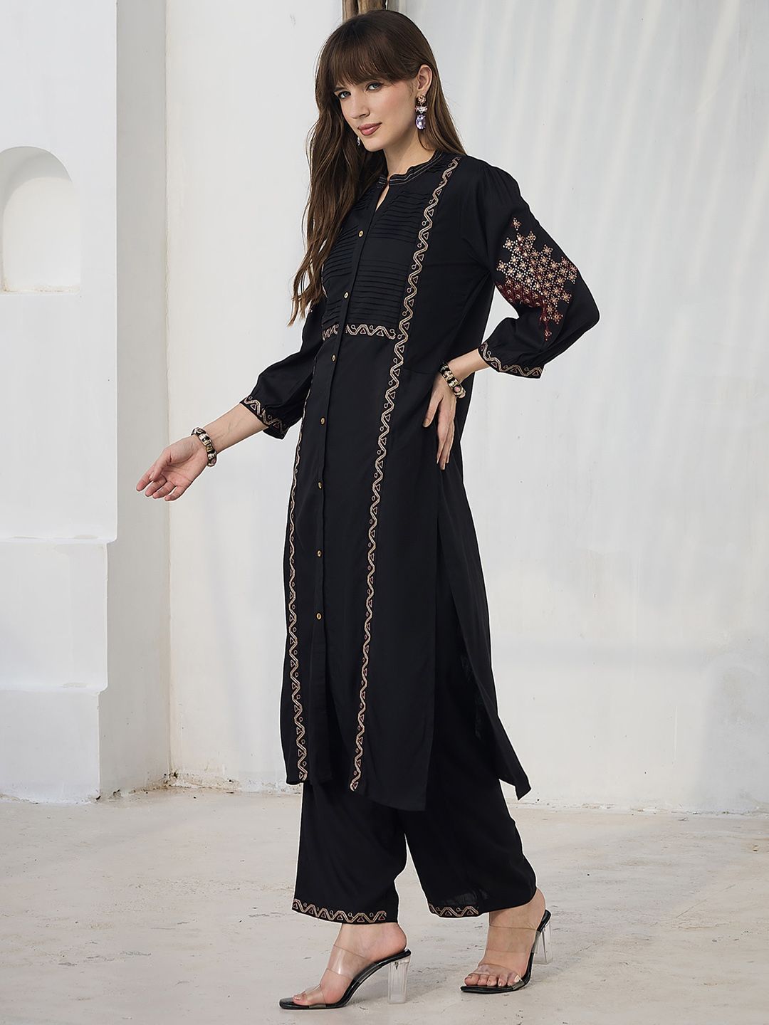 Dhiyona IE Embroidered Mandarin Collar Tunic With Trousers