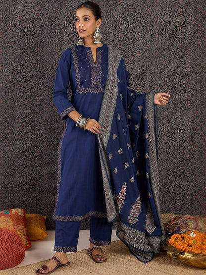 Embroidered Notch Neck Thread Work Pure Cotton Kurta With Trousers & Dupatta