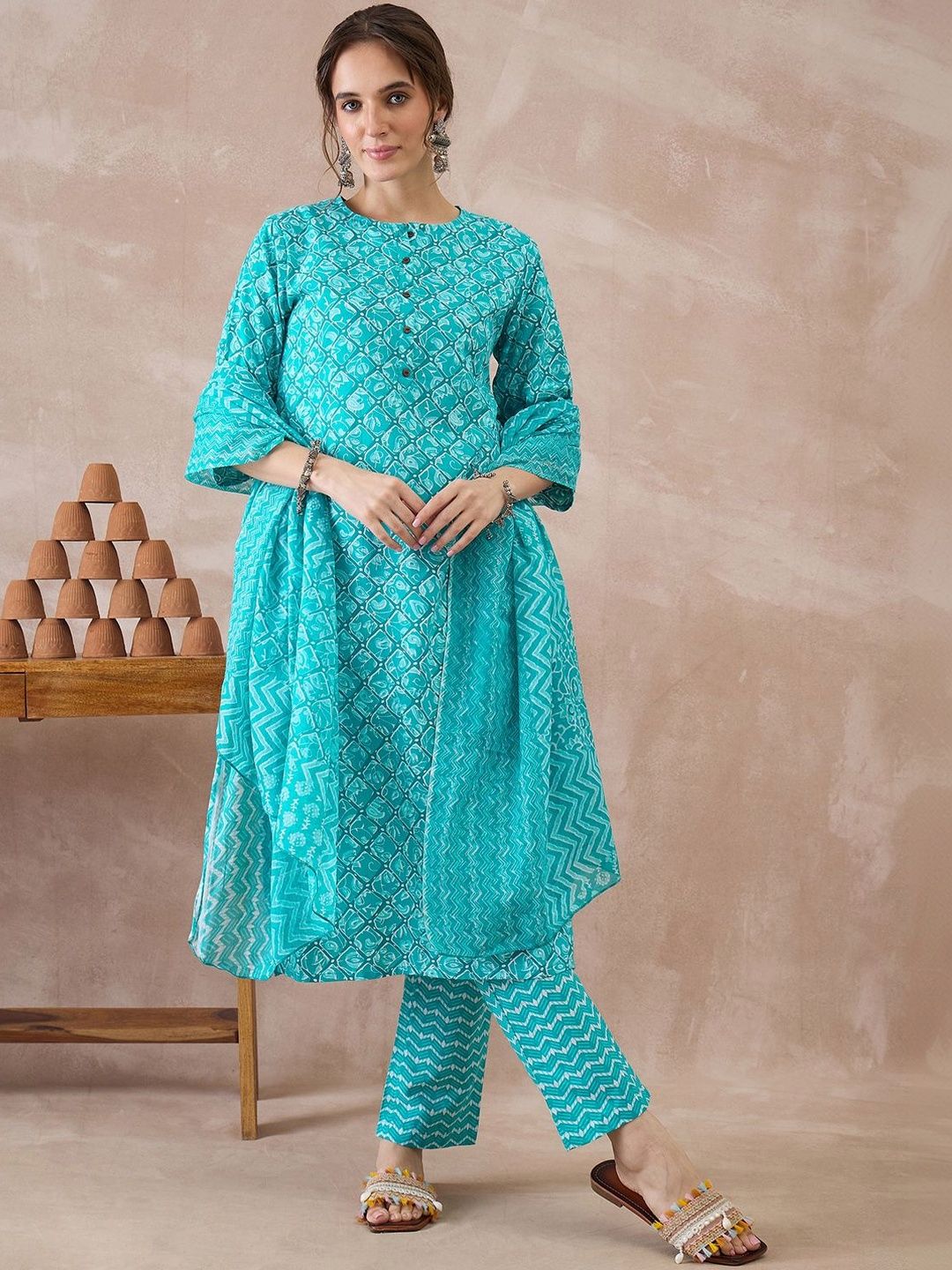 Women Printed Regular Pure Cotton Kurta with Trousers & With Dupatta