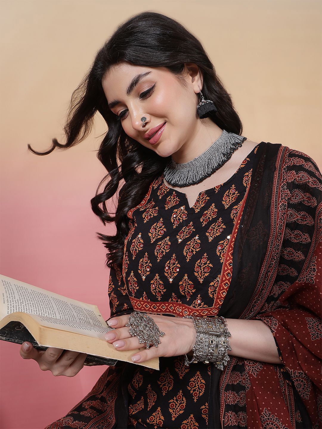 Dhiyona SN Women's Hand Floral Printed Notch Neck Pure Cotton Straight Kurta With Trouser & Dupatta