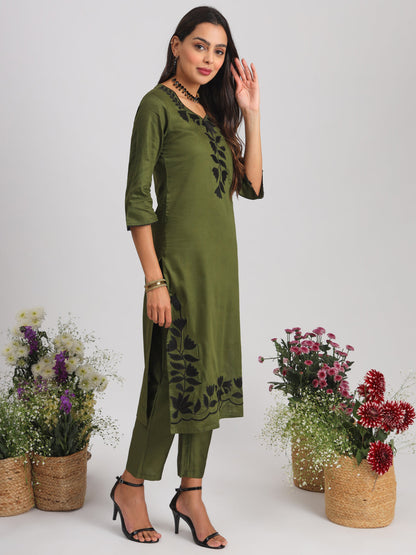 Dhiyona TI Women's Olive Lace Work Embroidered Cotton Kurta With Pant & Dupatta