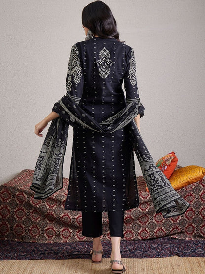 Women Bandhani Printed Cotton Kurta with Trousers & Dupatta