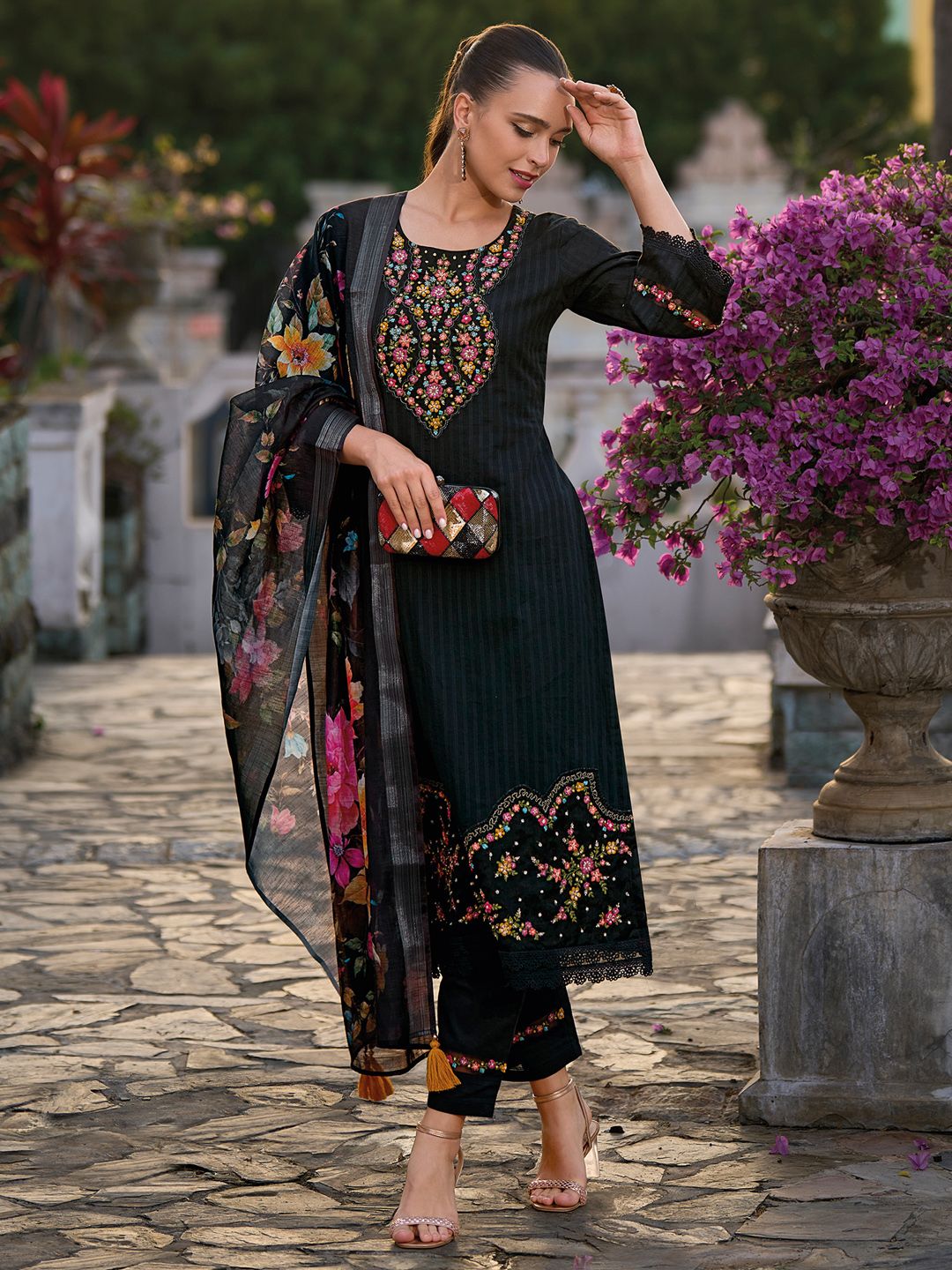 Dhiyona IE Floral Embroidered Regular Thread Work Pure Cotton Kurta With Trousers & Dupatta