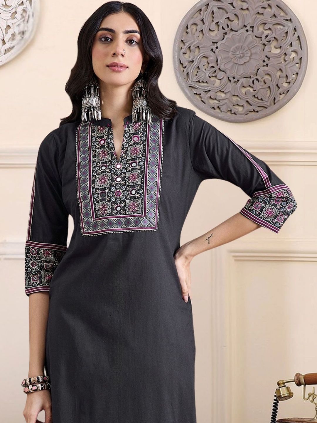 Dhiyona IE Women Ethnic Motifs Embroidered Regular Thread Work Pure Cotton Kurta with Trousers & With Dupatta