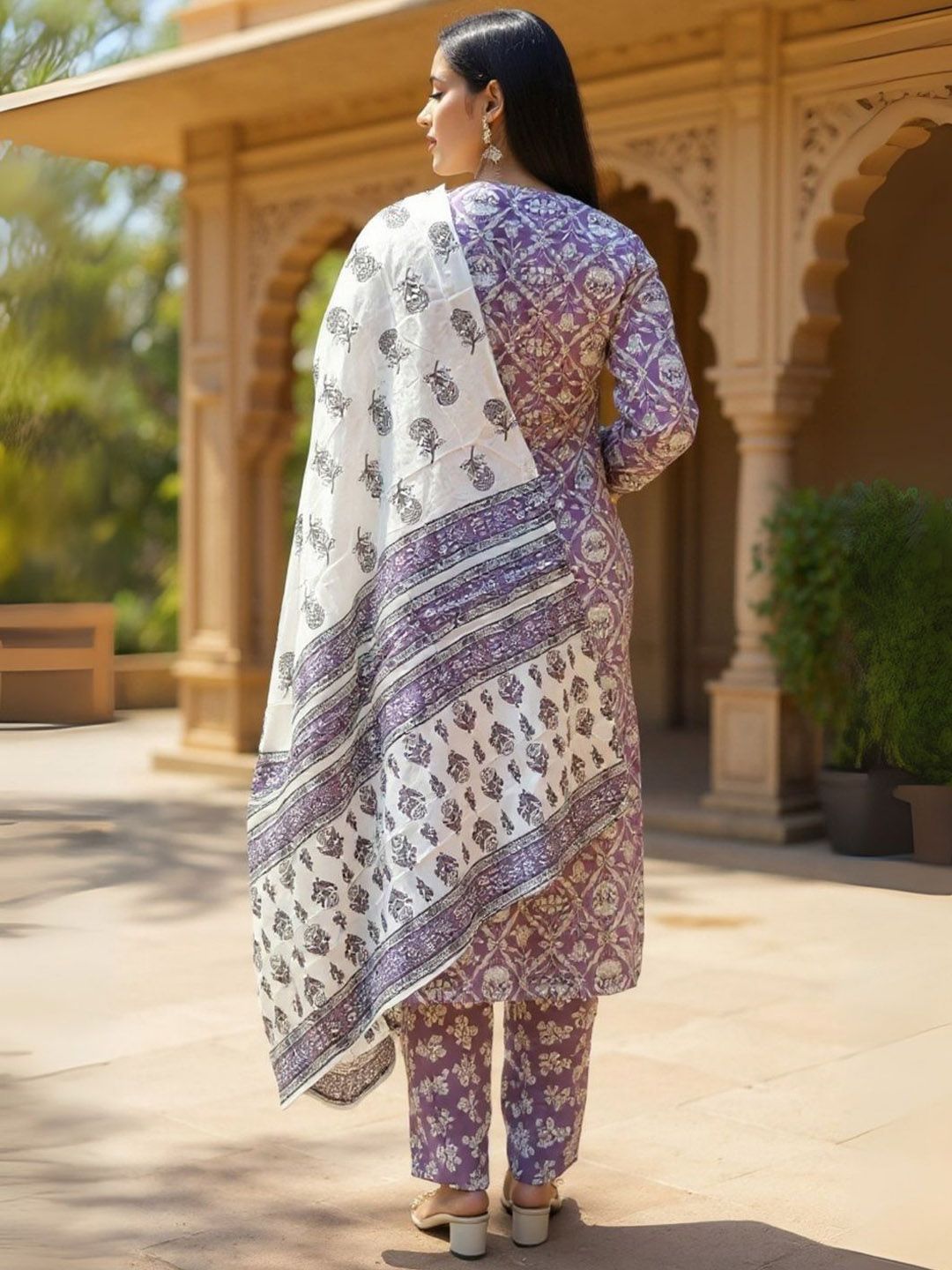 Women Ethnic Motifs Printed Cotton Kurta with Trousers & Dupatta