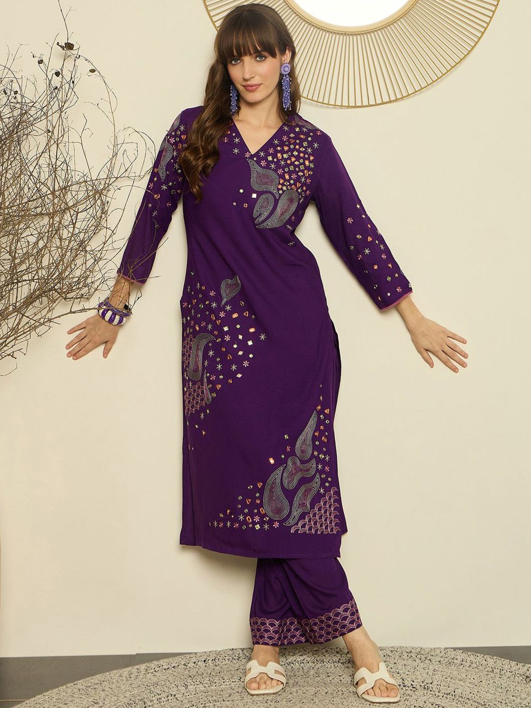 Dhiyona IE Women Embroidered V-Neck Top and Trousers Co-Ords