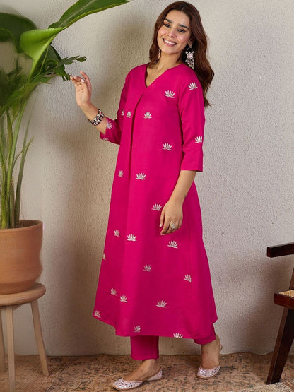 Dhiyona IE Embroidered V-Neck Top With Trousers Co-Ords