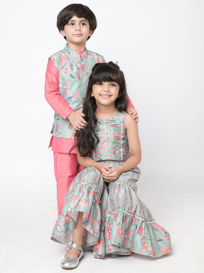 Golden Weaves Pink Kurta with Pant and Jacket set
