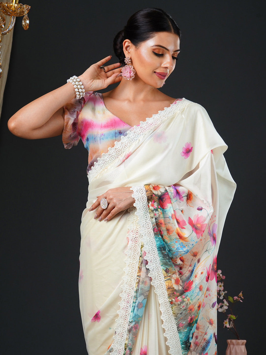 Women's Georgette Multicolored Digital Print Designer Saree With Blouse Piece