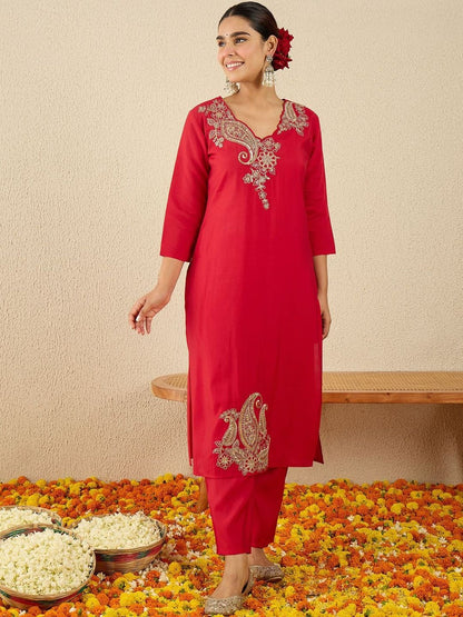 Women Ethnic Motifs Self Design Kurta with Trousers & Dupatta