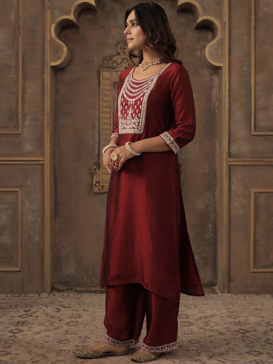 Floral Yoke Design Thread Work Straight Kurta With Trousers
